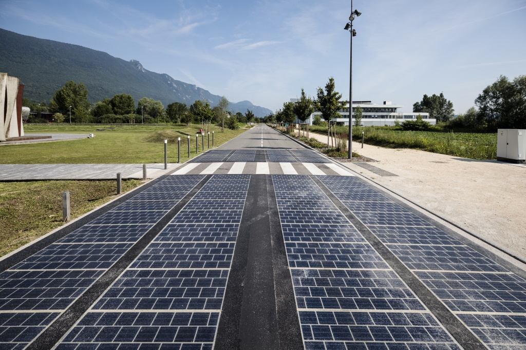 Wattway - Revêtement routier photovoltaïque