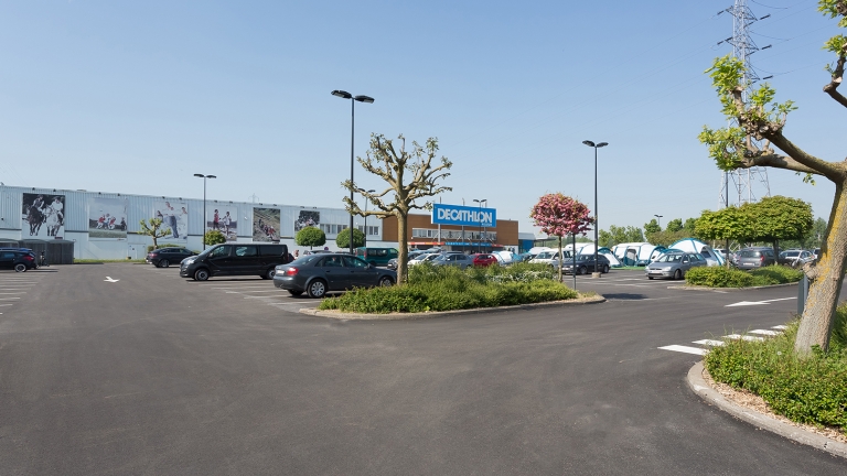 Colas - Pose d'enrobés pour le Decathlon Alleur