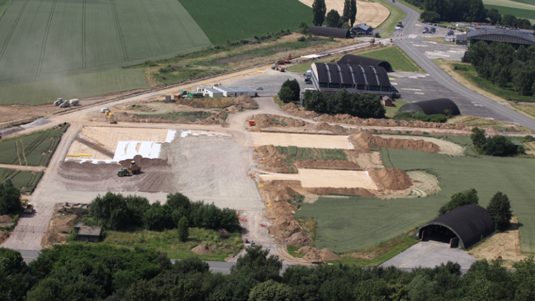 Base aérienne de Beauvechain - Voie de circulation et d'une aire de stationnement