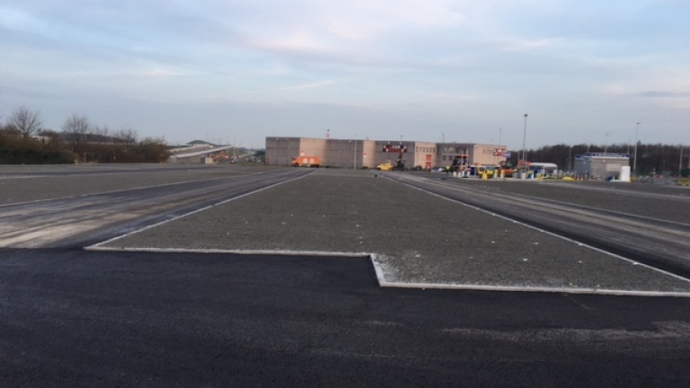 Colas - Développement des pistes de décollage et d'attérissage