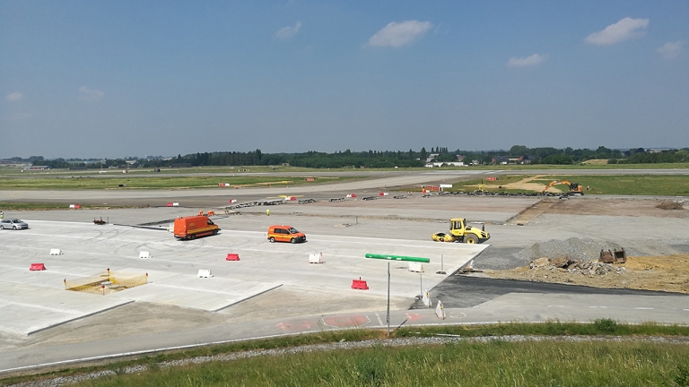 Colas - Upgrade du balisage pour l'aéroport de Liège